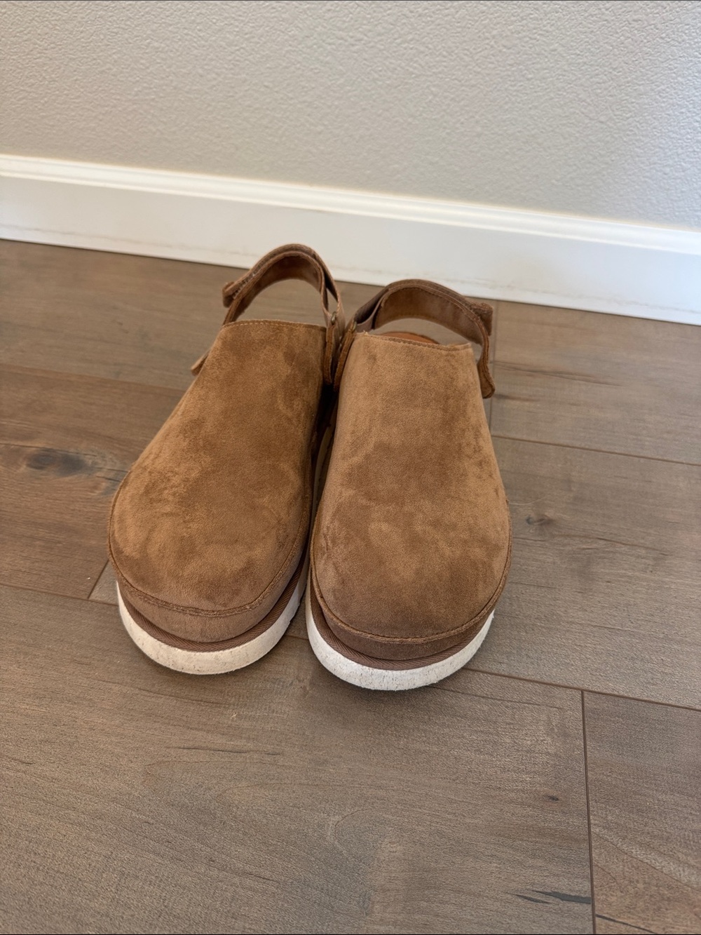 UGG knock off. Size women’s 10